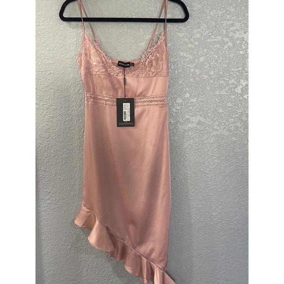 PrettyLittleThing‎ Pink Lace Trim Ruffle Hem Bodycon Dress US 4 - Picture 3 of 5